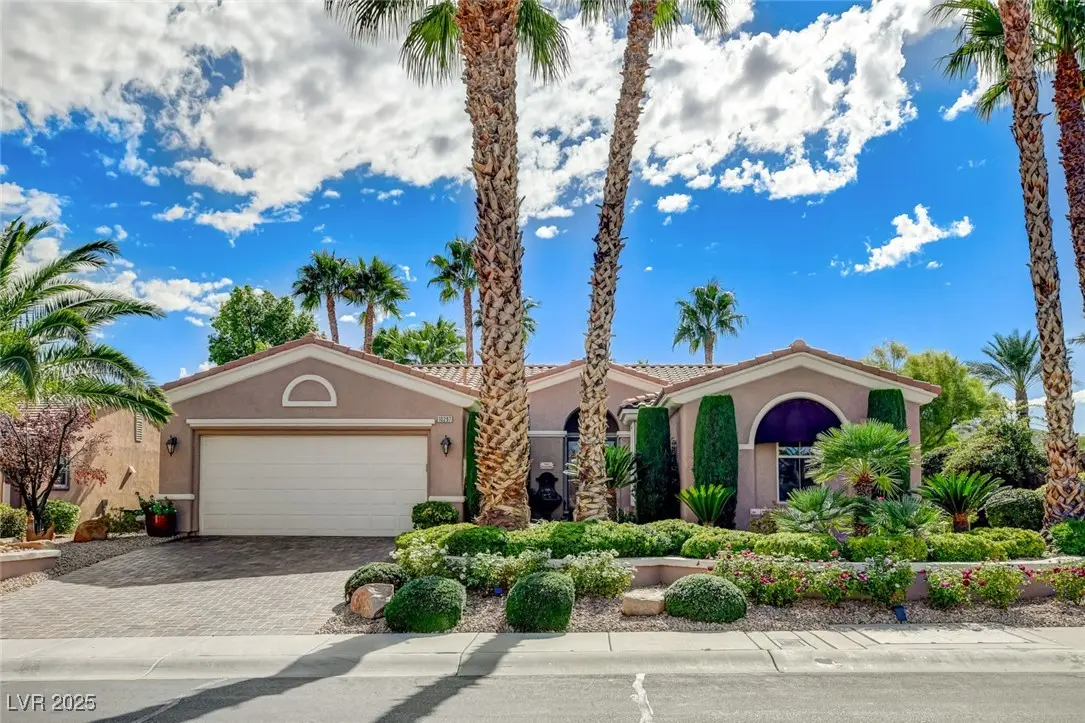 Photo of Listing #2730183