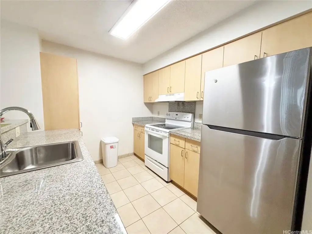 1315 Kalakaua Avenue # 807, Honolulu