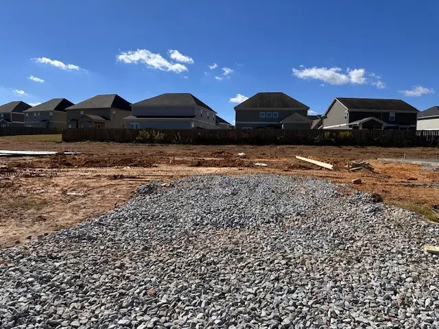 287 Black Oak Dr, Smiths Station