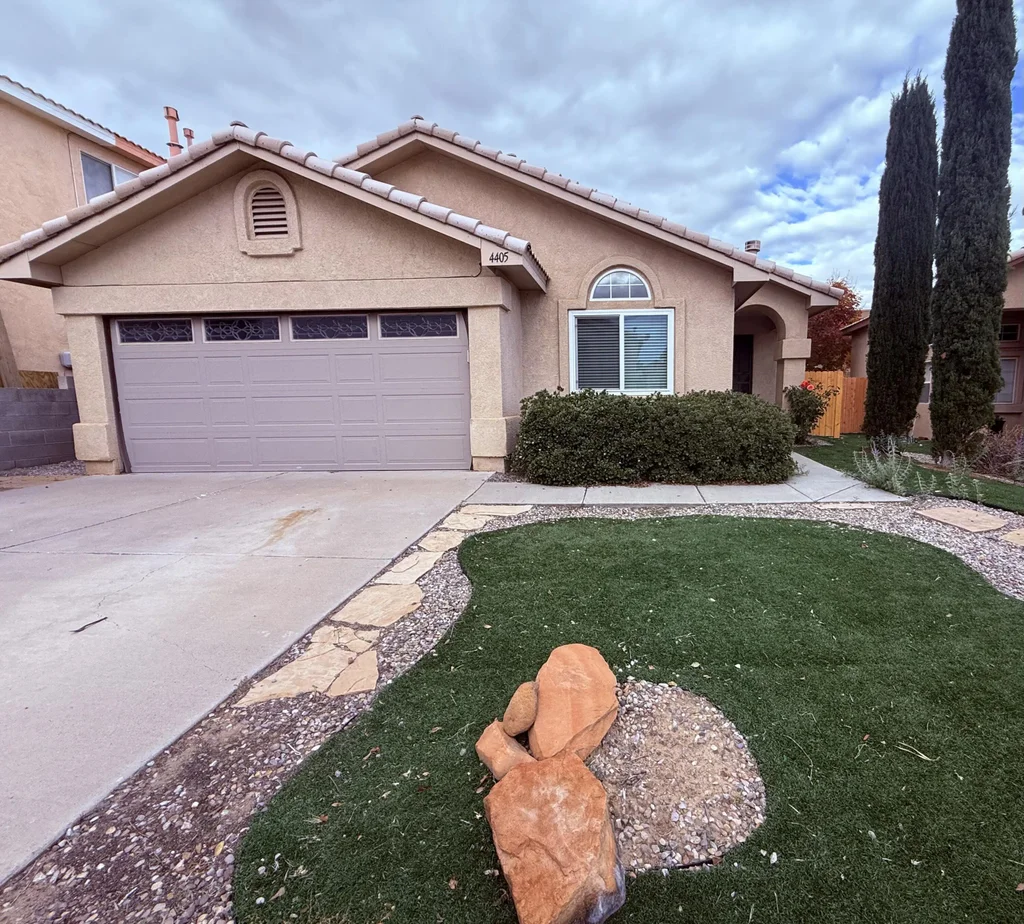 4405 Barrett Avenue Nw, Albuquerque