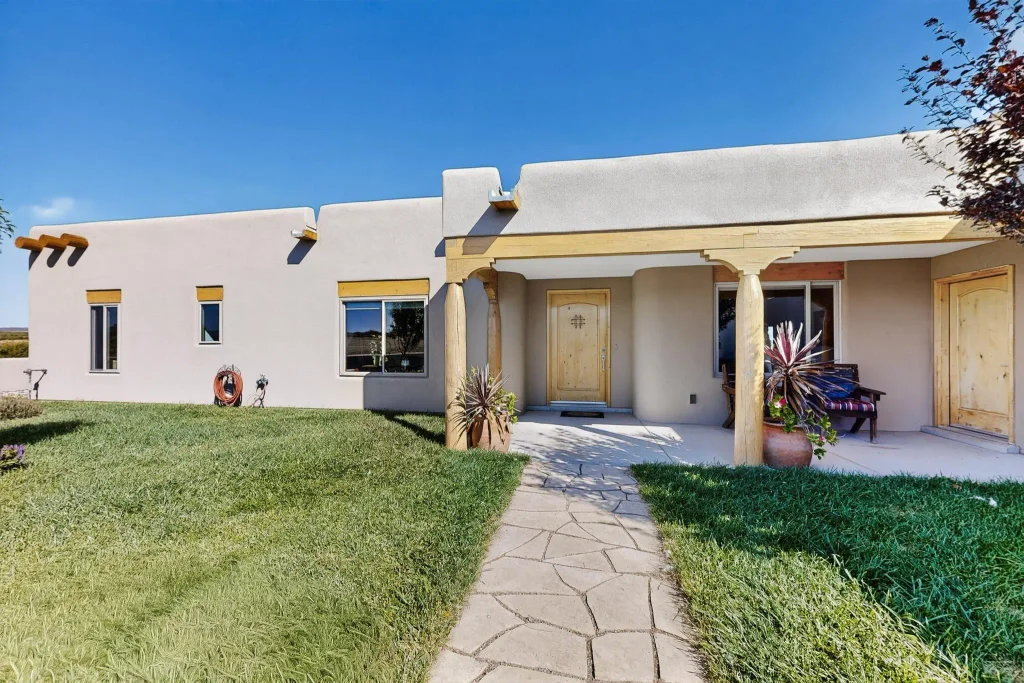 413 Mission Hills Road, Estancia