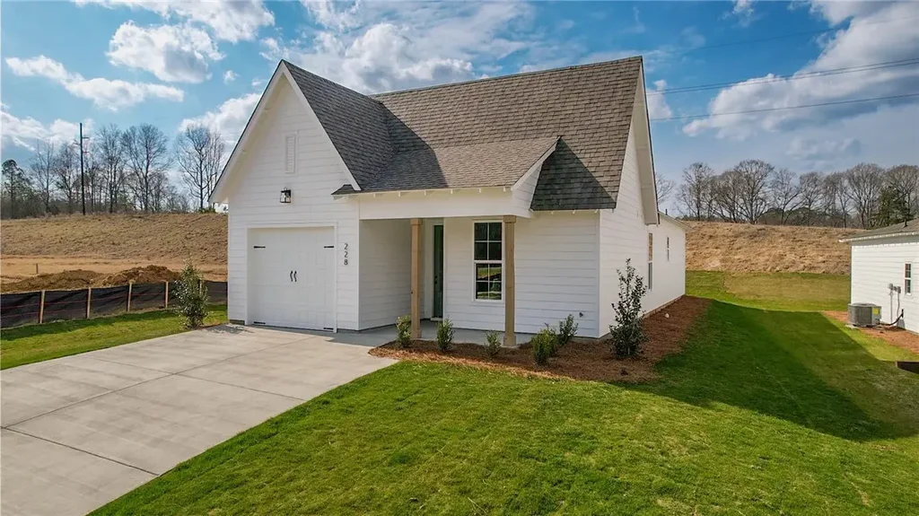 61 Summer St, Opelika