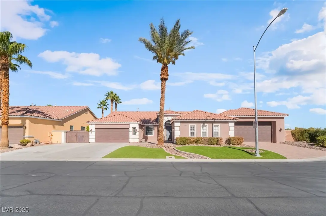 Photo of Listing #2730047