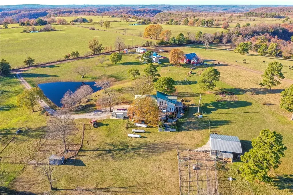 2333 Cr 507, Berryville
