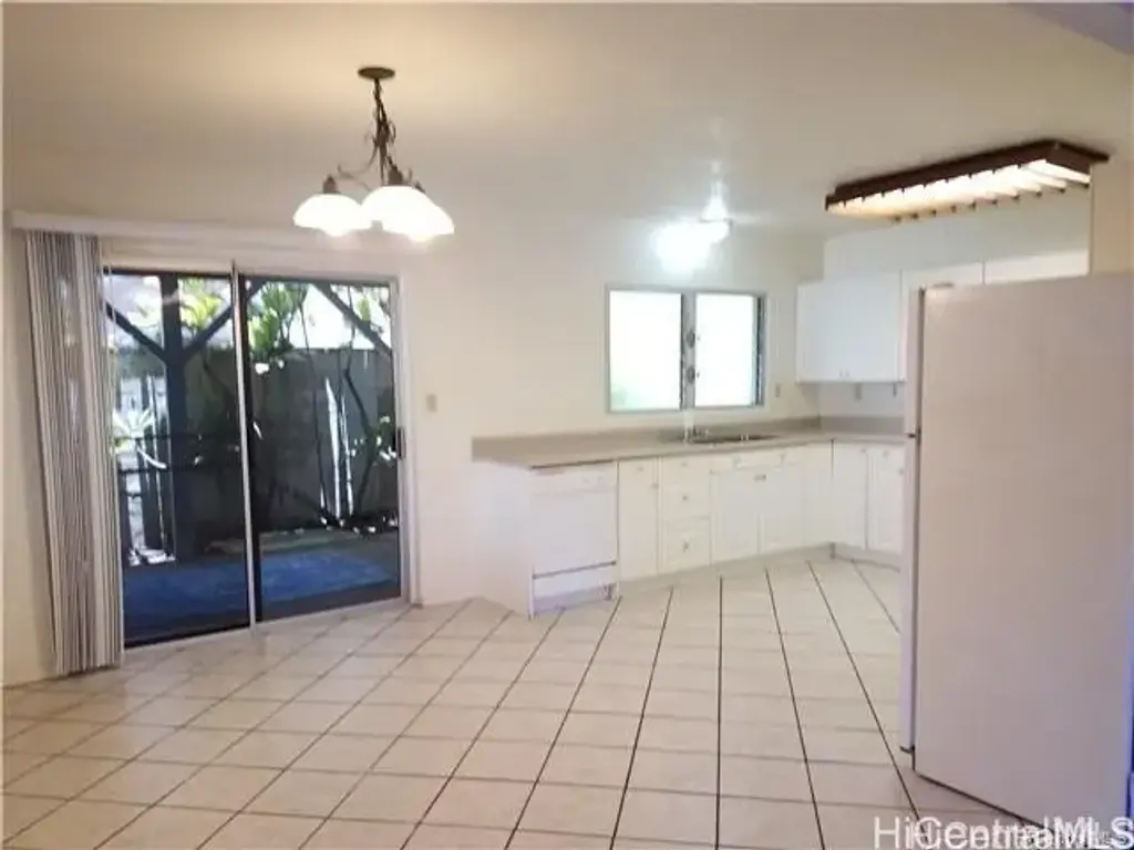 542 Maluniu Avenue, Kailua