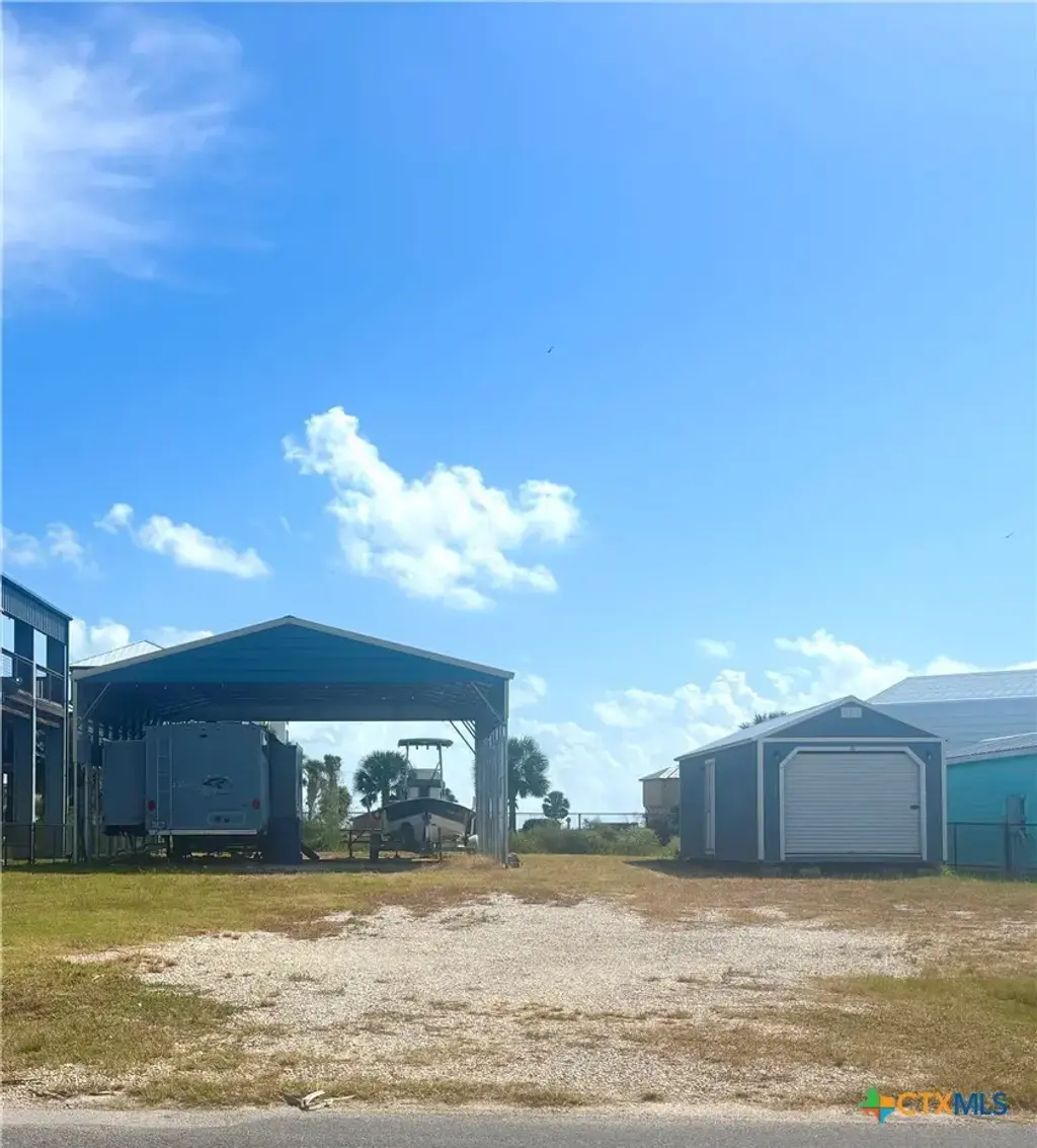 501 W Maple Street, Port O'Connor