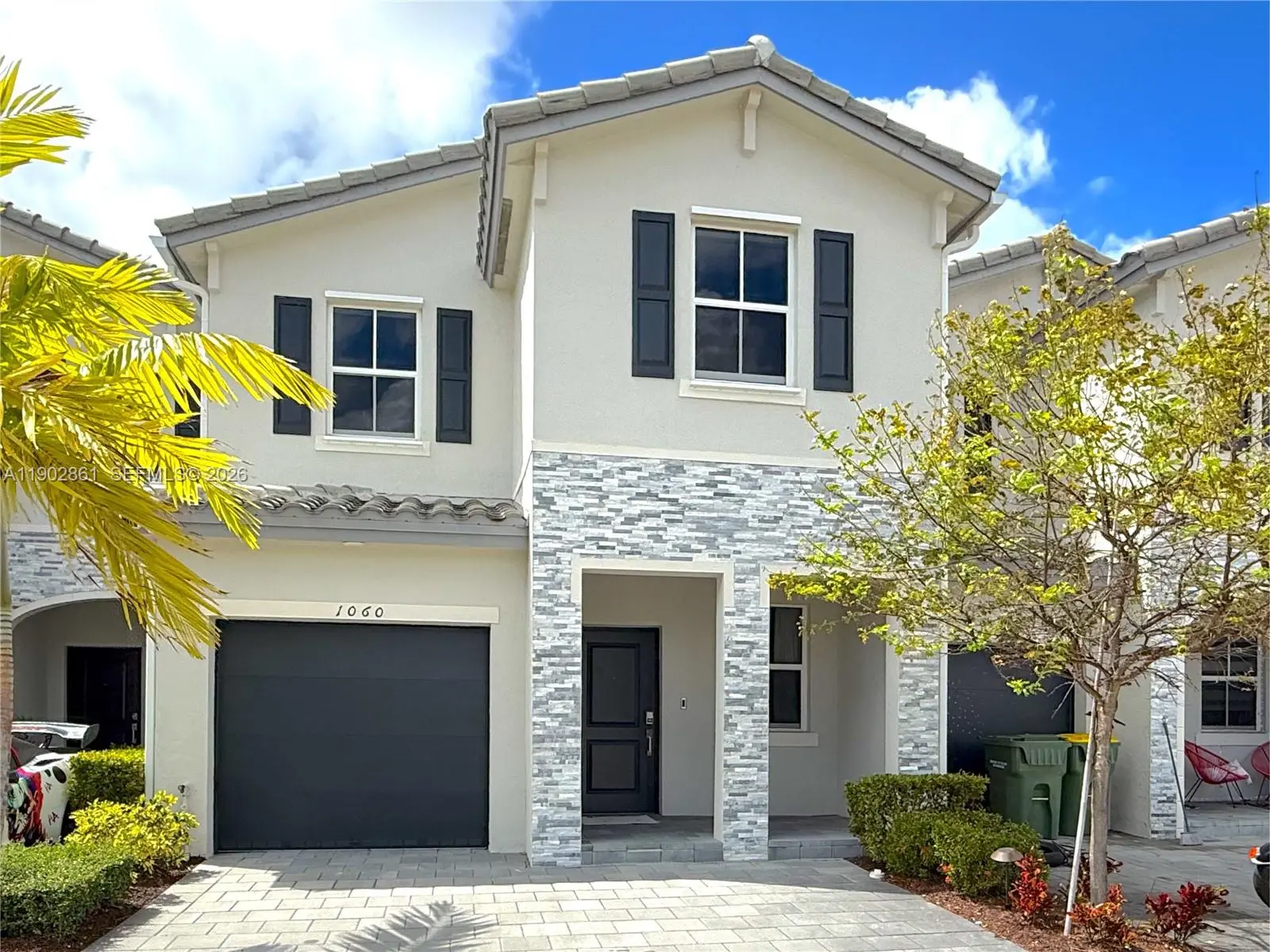 Photo of Listing #A11902861