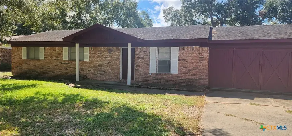 604 Davis Street, Edna