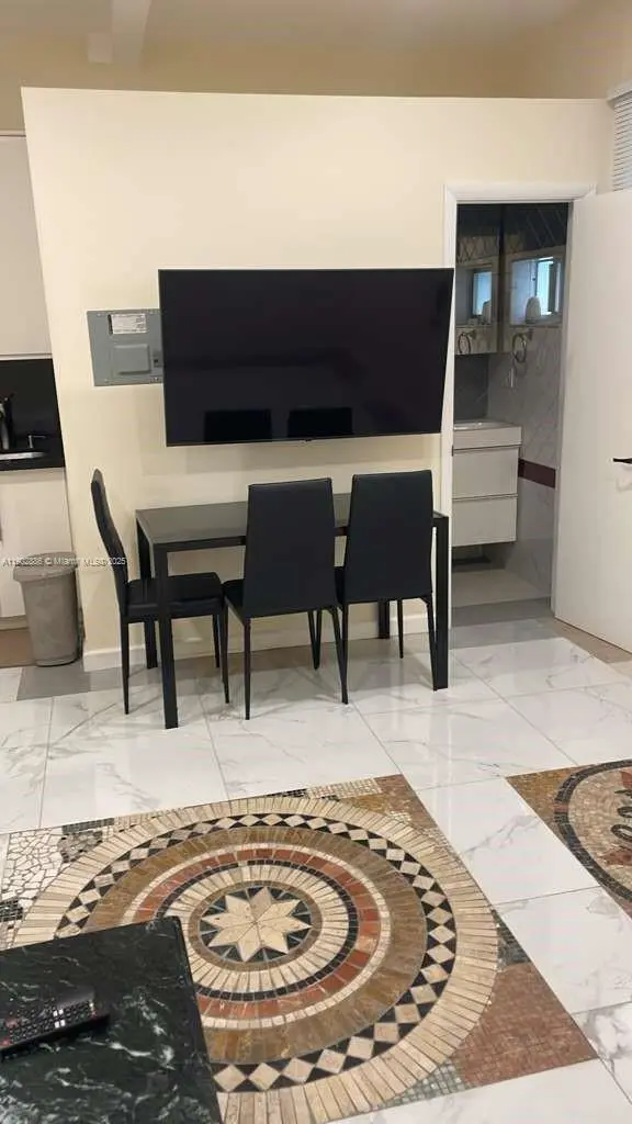 Photo of Listing #A11902886