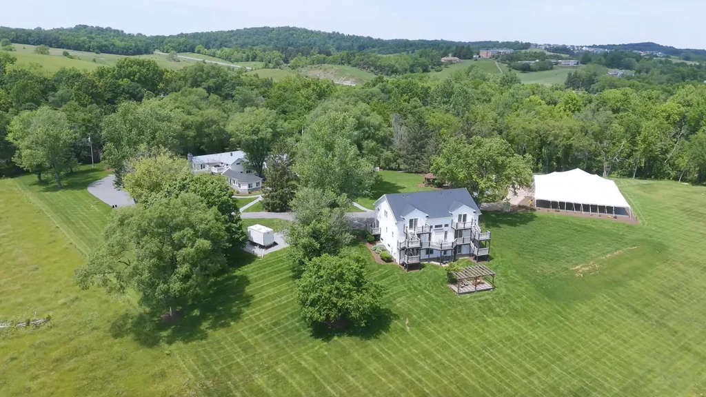 1329 Commerce Rd, Staunton