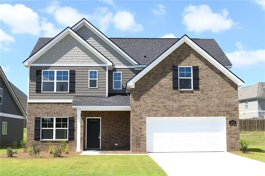 253 Black Oak Drive, Smiths Station