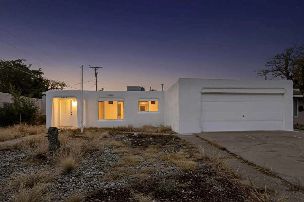 6008 Hannett Avenue Ne, Albuquerque