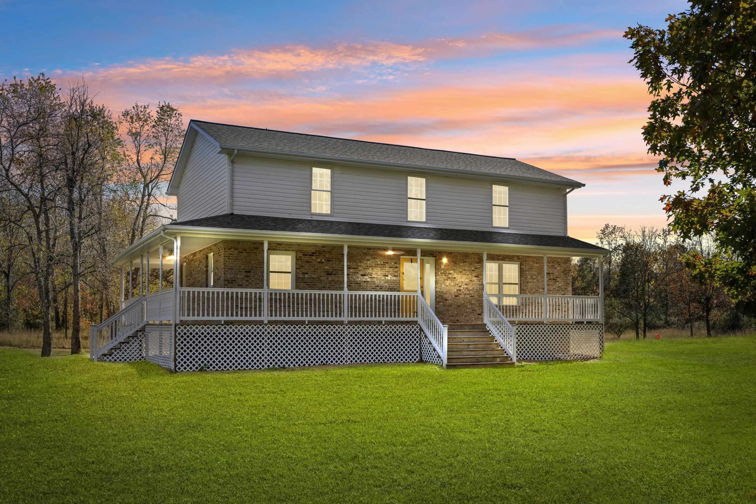 57 Thomas Dr, Lyndhurst