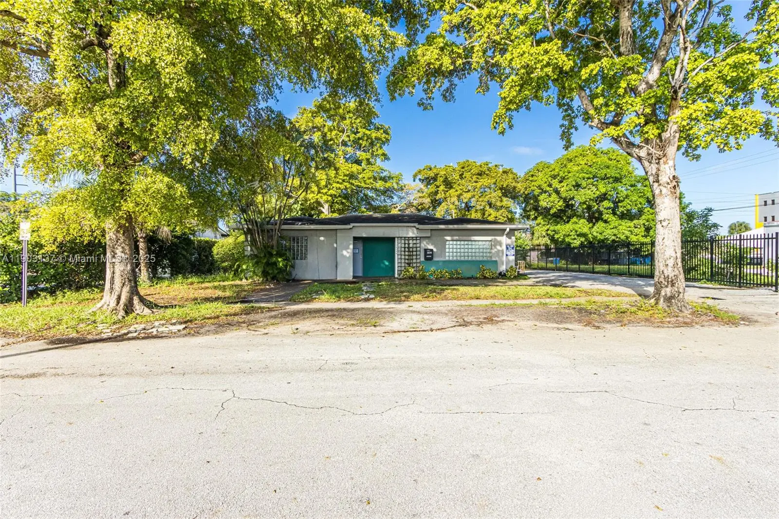 Photo of Listing #A11903137