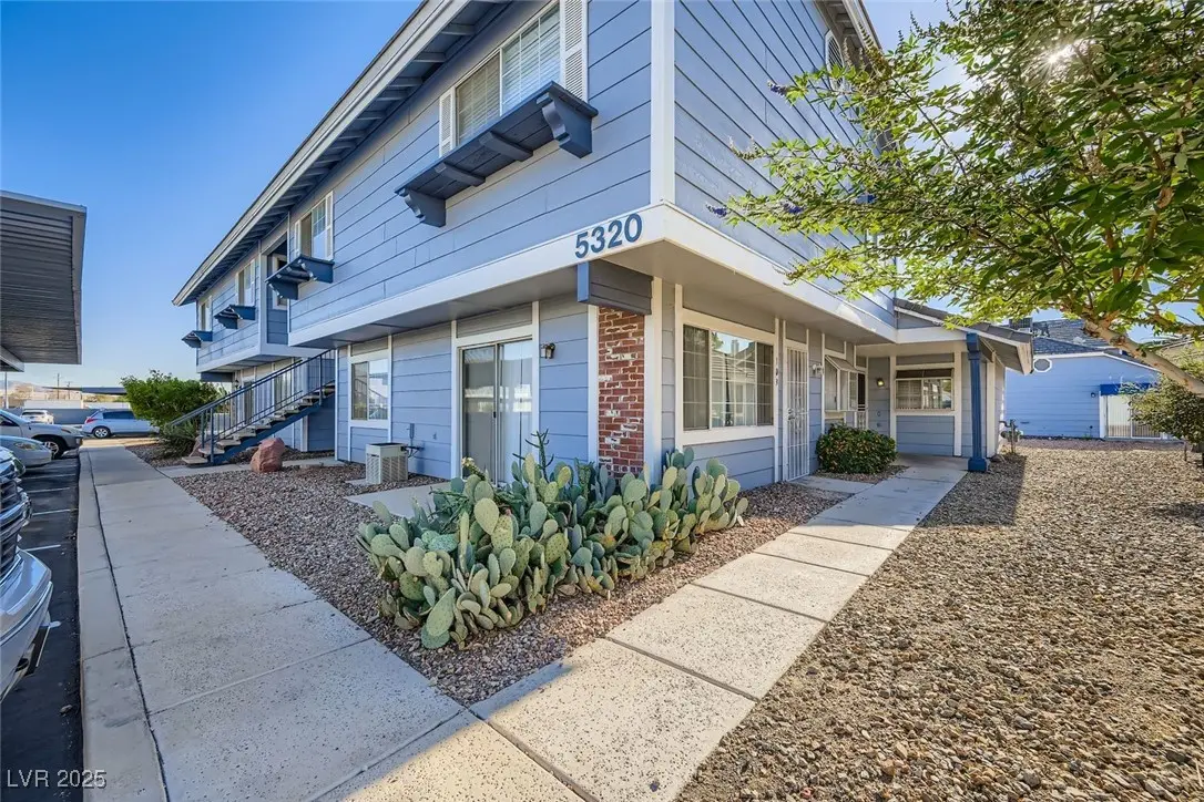 Photo of Listing #2730529