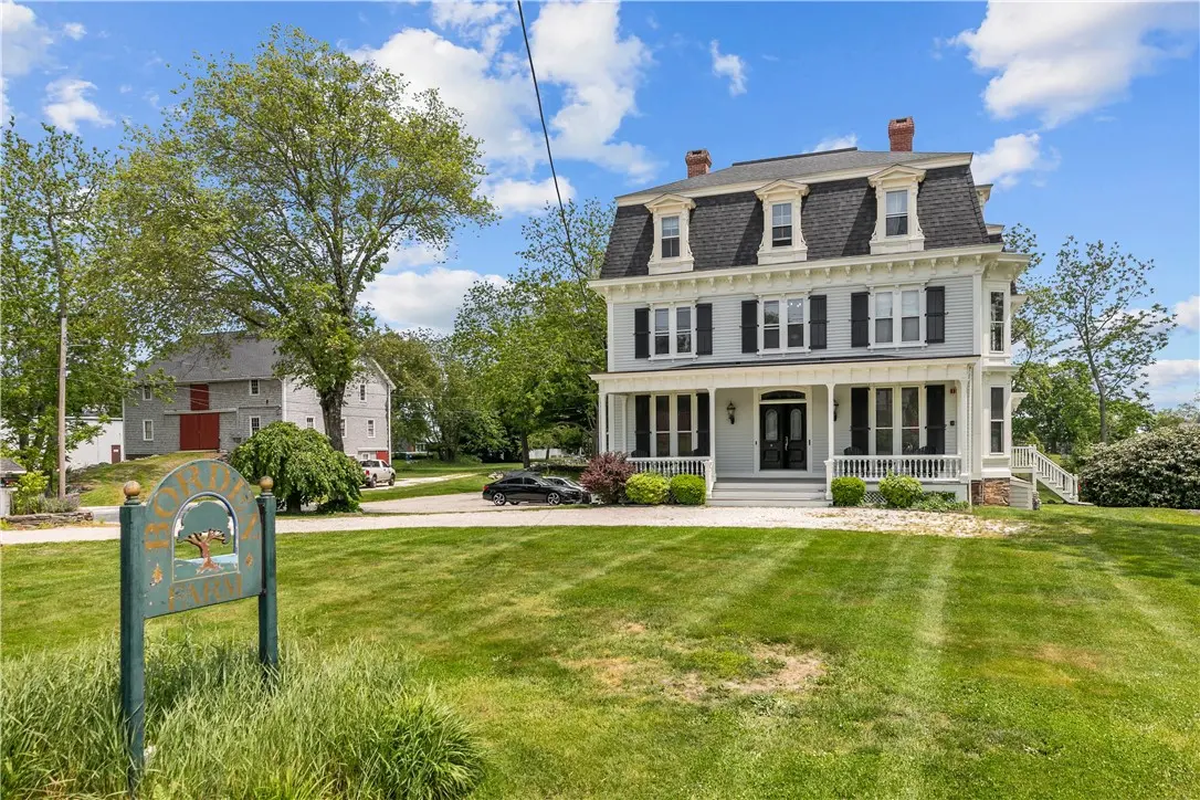 2951 East Main Rd # 3, Portsmouth