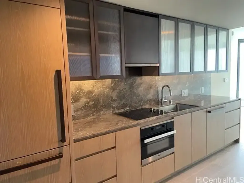 1000 Auahi Street, Honolulu