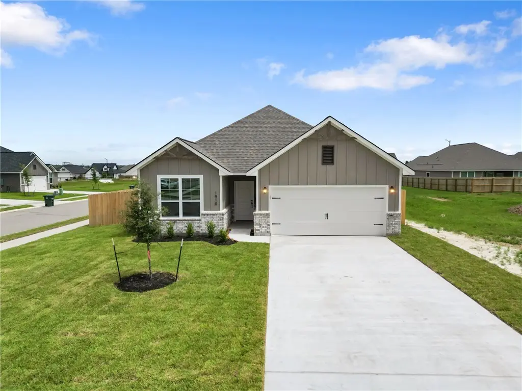 1910 Polmont Drive, Bryan