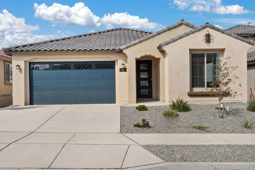 6323 Angelou Lane Nw, Albuquerque