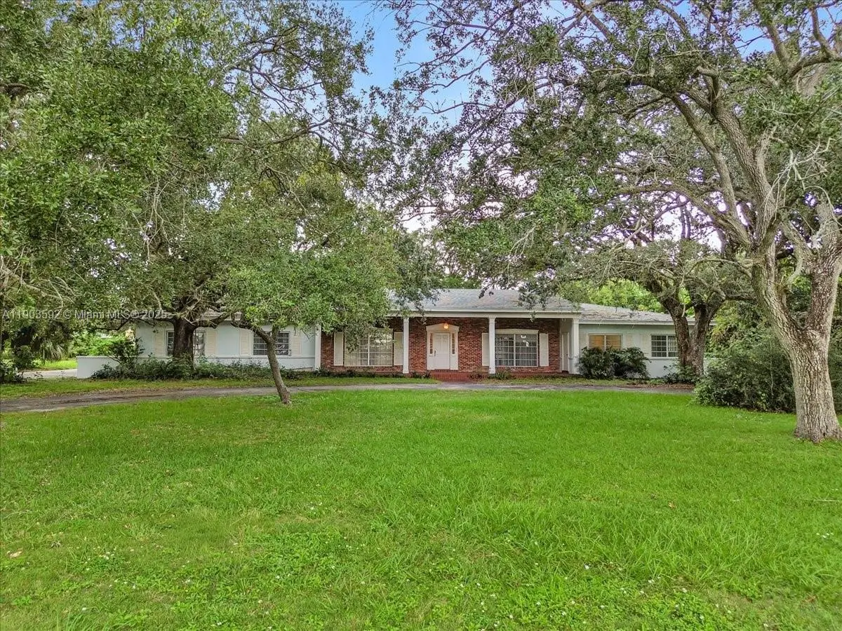 Photo of Listing #A11903592