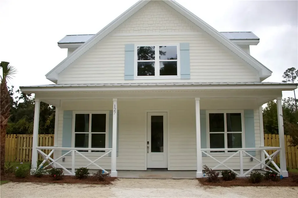 127 Village Drive, St Simons Island