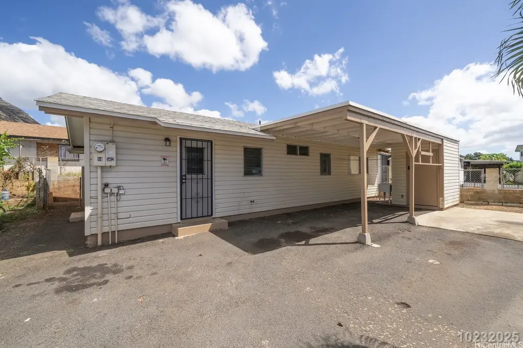 84-562 Nukea Street, Waianae