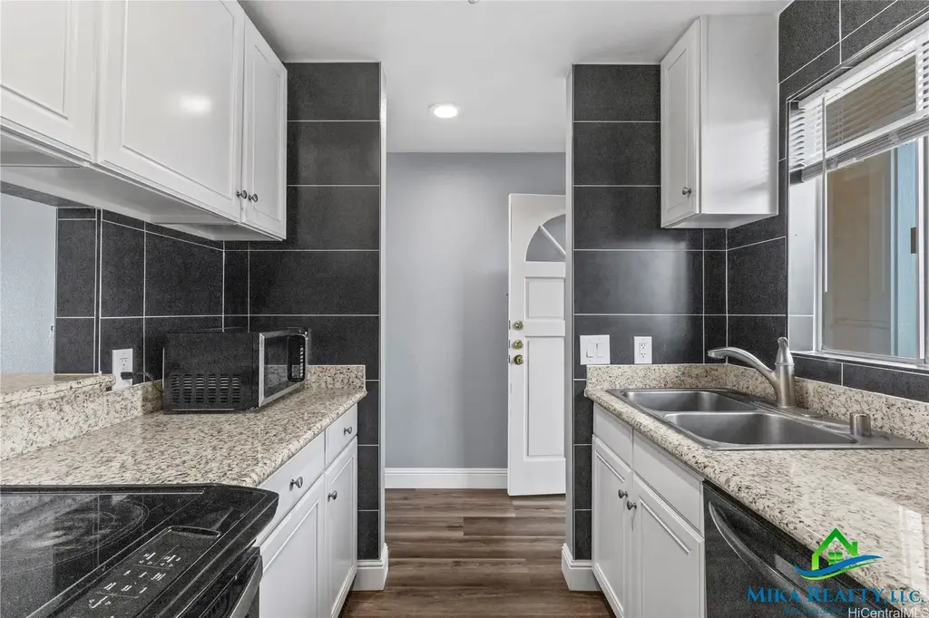 92-1191 Palahia Street # N202, Kapolei