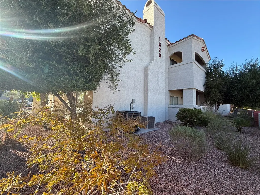 Photo of Listing #2730861