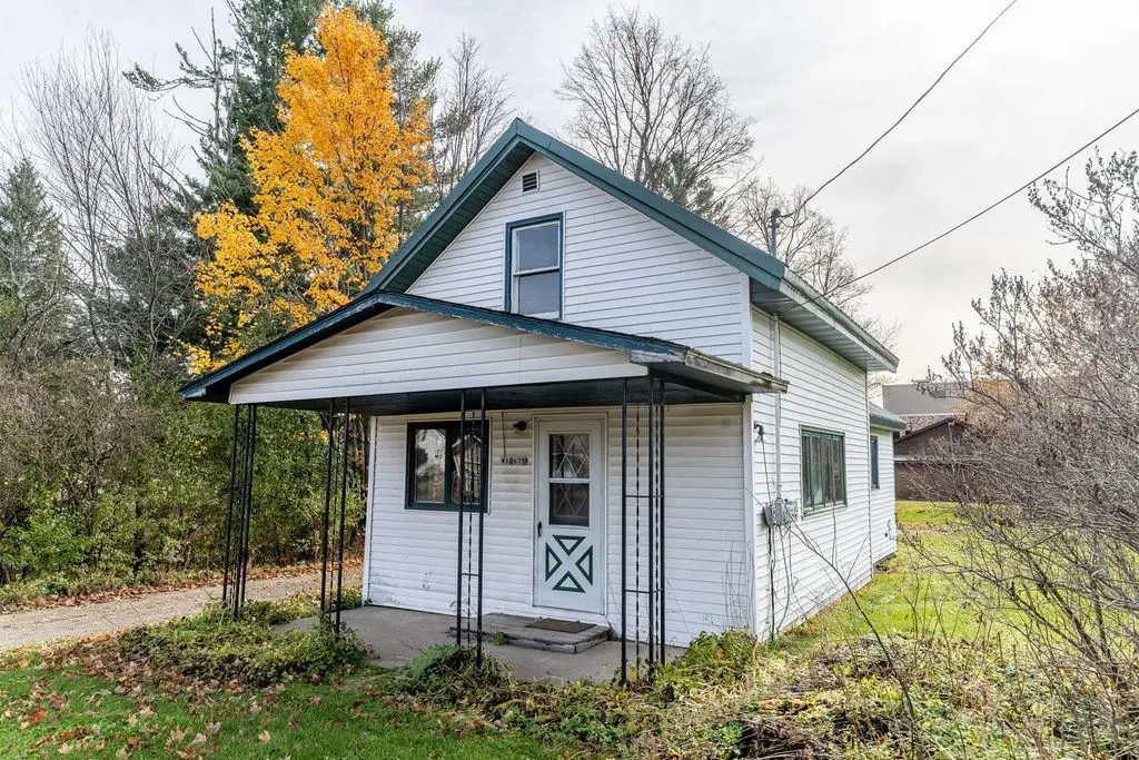 W10675 Enterprise Lake Rd, Elcho