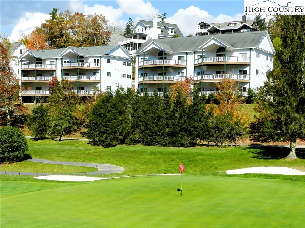 220 Village Drive # 301, Blowing Rock