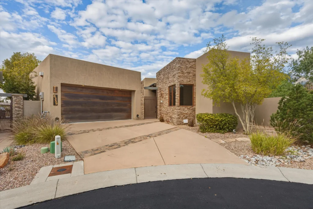 6359 Cliffbrush Lane Ne, Albuquerque