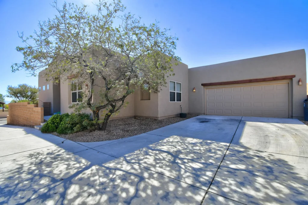 4801 Mi Cordelia Drive Nw, Albuquerque