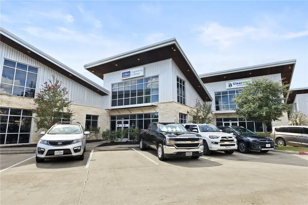 3091 University Drive E 320, Bryan