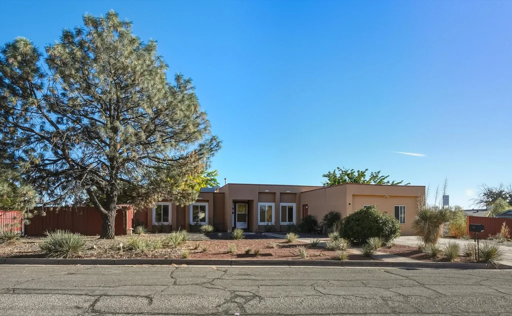 6016 Unitas Lane Nw, Albuquerque