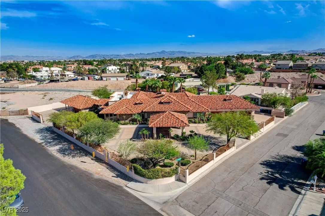 Photo of Listing #2730950