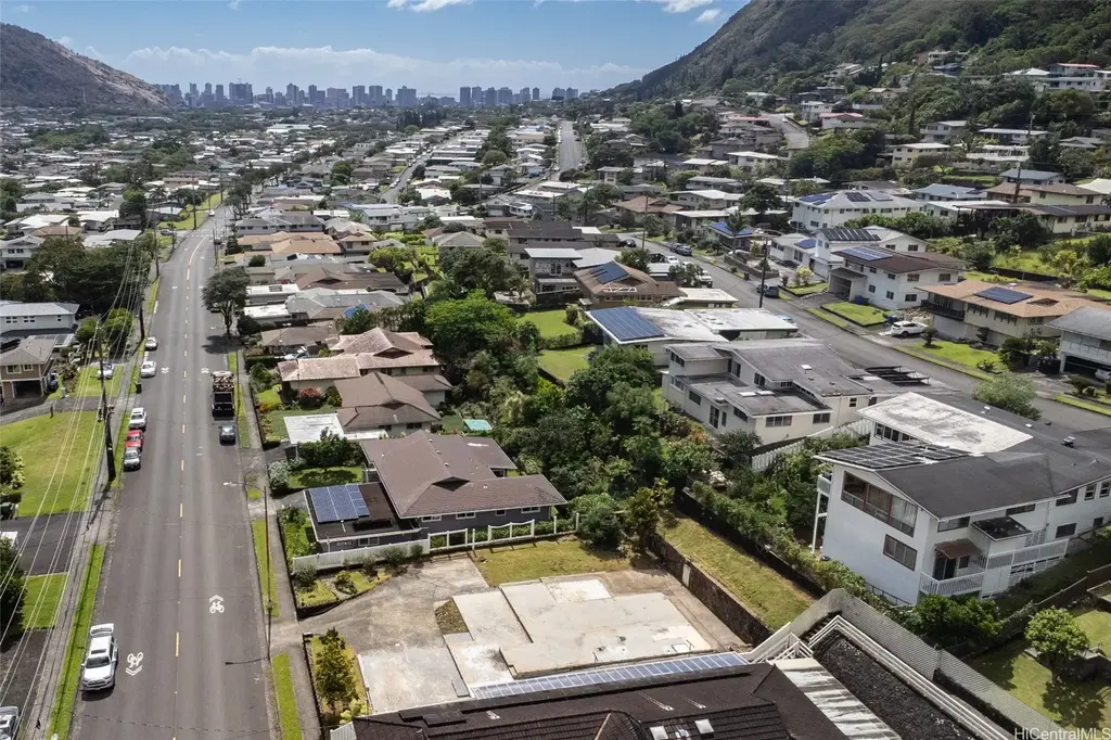 3566 Manoa Road, Honolulu