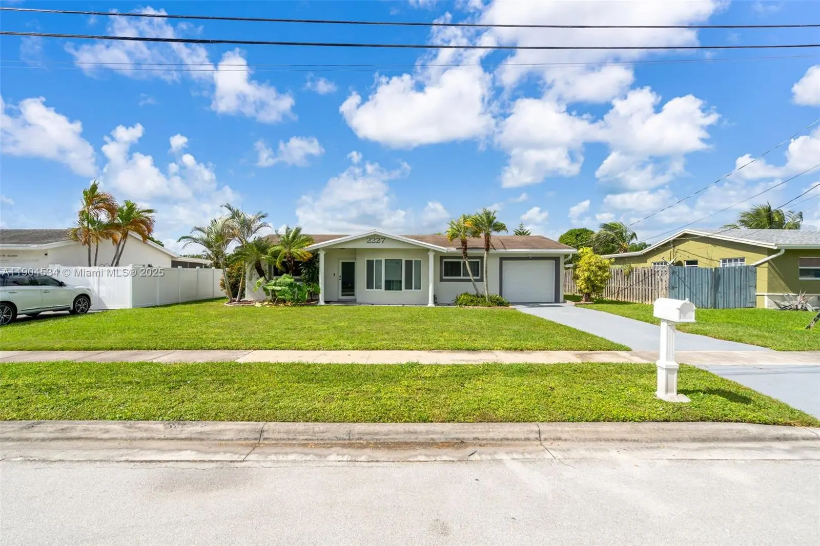 Photo of Listing #A11904534