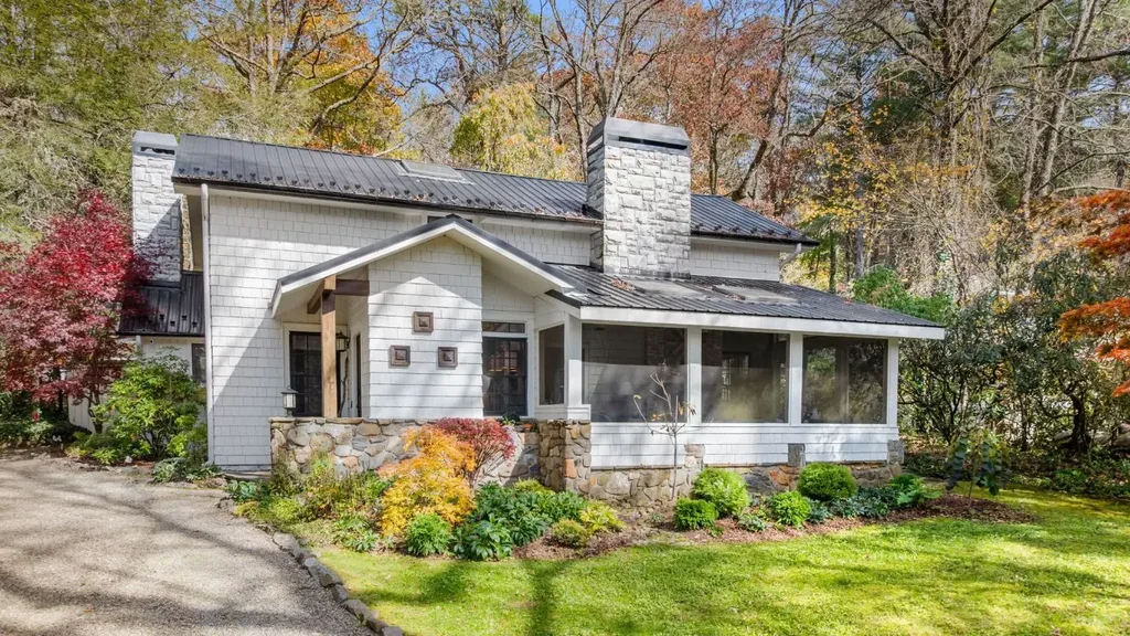 874 Foreman Road, Highlands