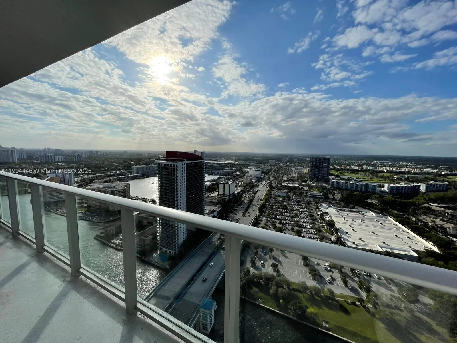 5 of 7 - 4010 S Ocean Drive #r3306, Hollywood, FL