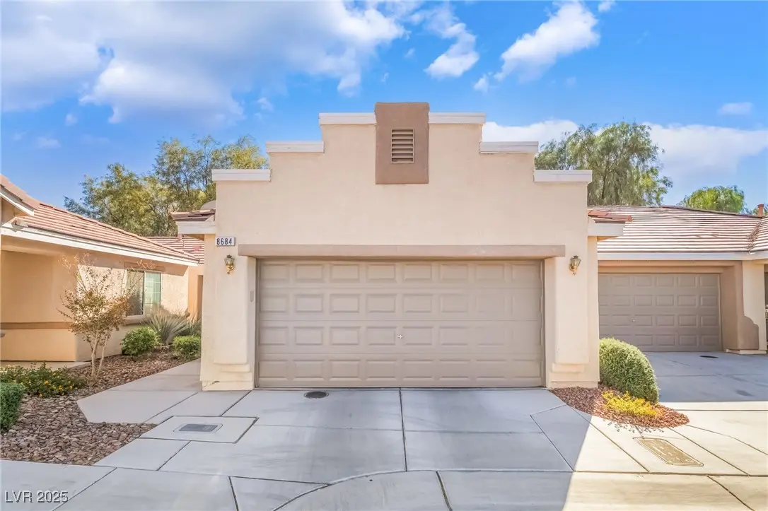 Photo of Listing #2729280