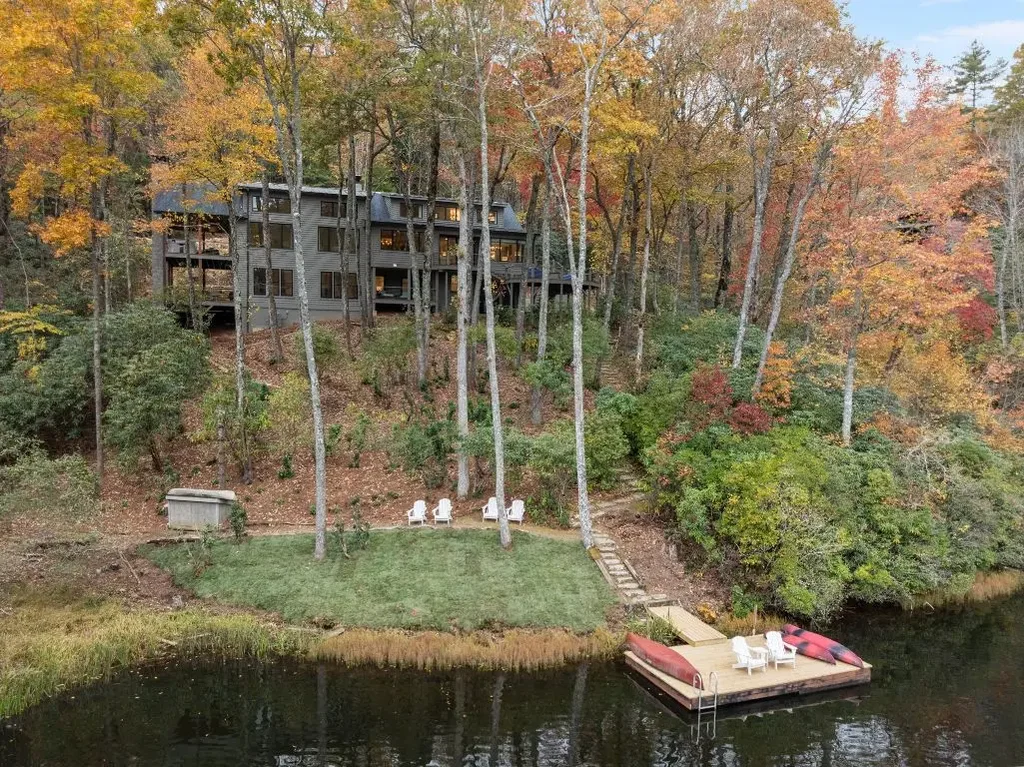 95 Cardinal Trace, Lake Toxaway