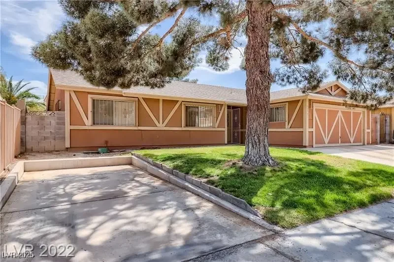 Photo of Listing #2731326