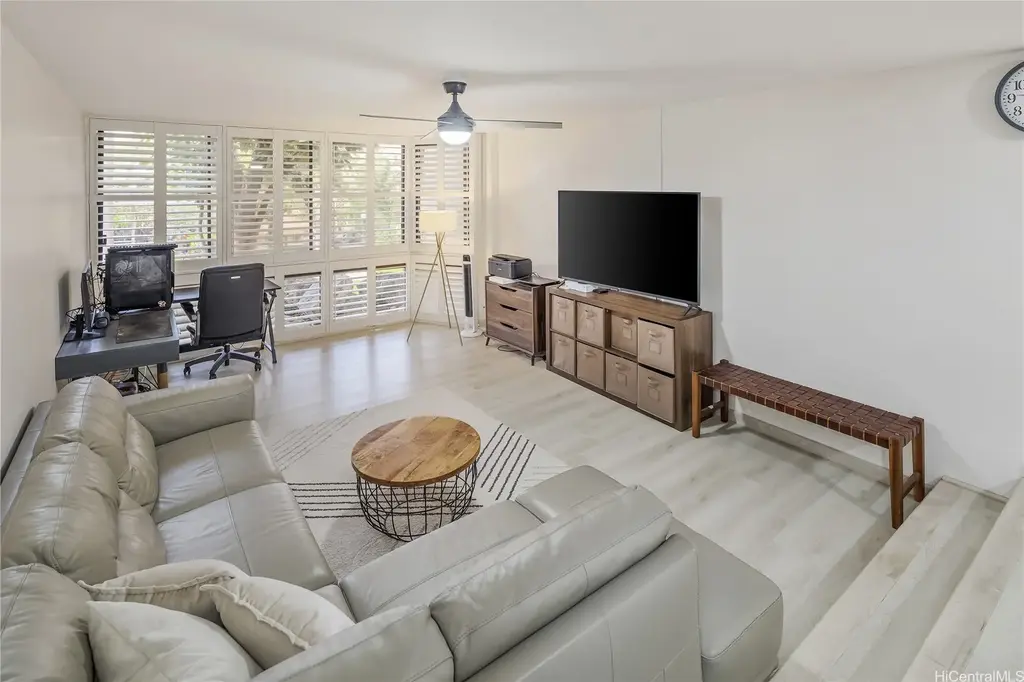531 Hahaione Street # 2/1a, Honolulu