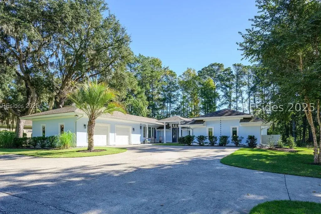 1 Greenwood Drive, Bluffton