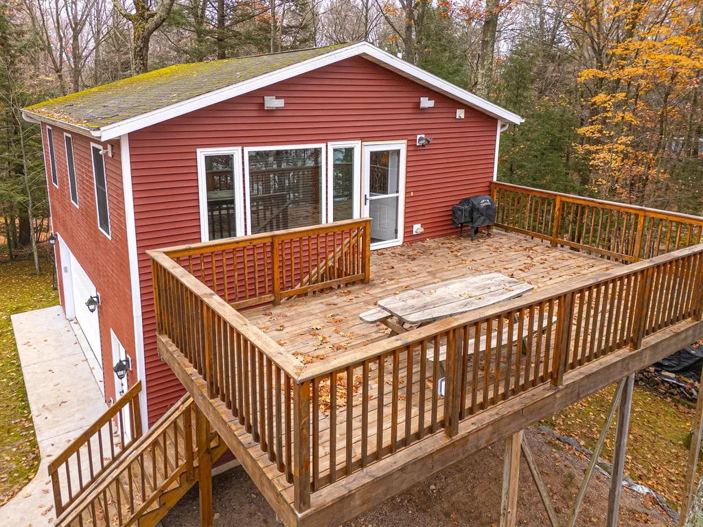 9357 Pickerel Lake Rd, Pickerel