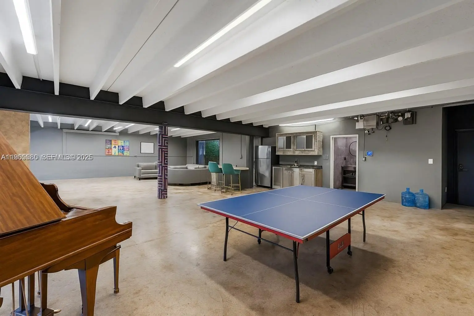 Photo of Listing #A11905580