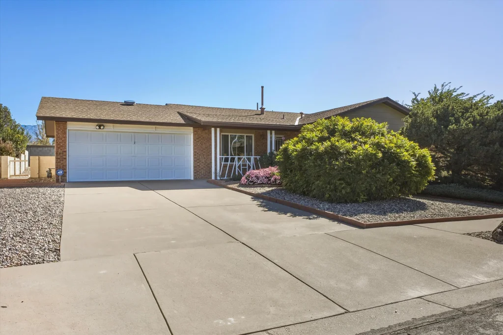 6820 Frantz Drive Ne, Albuquerque