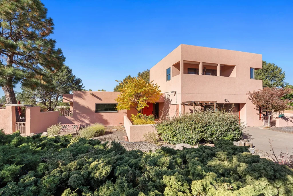 975 Antelope Ave Ne, Albuquerque