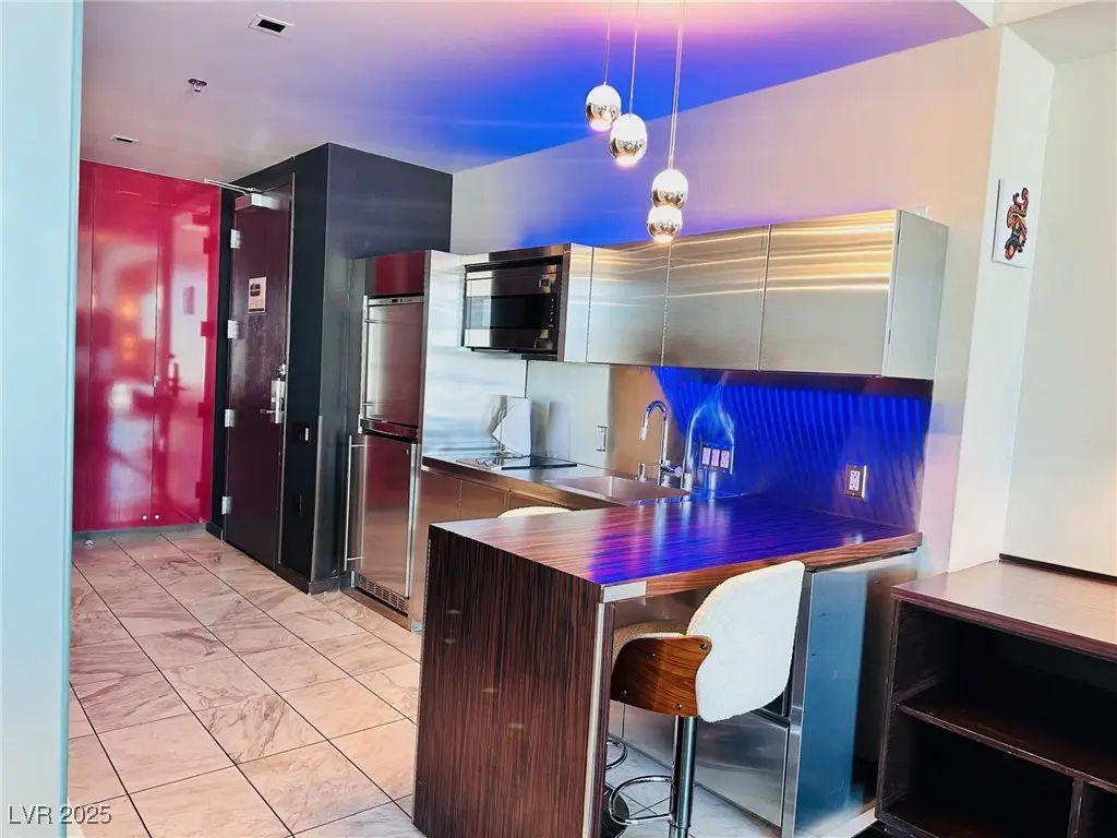 4381 W Flamingo Road 1204, Las Vegas