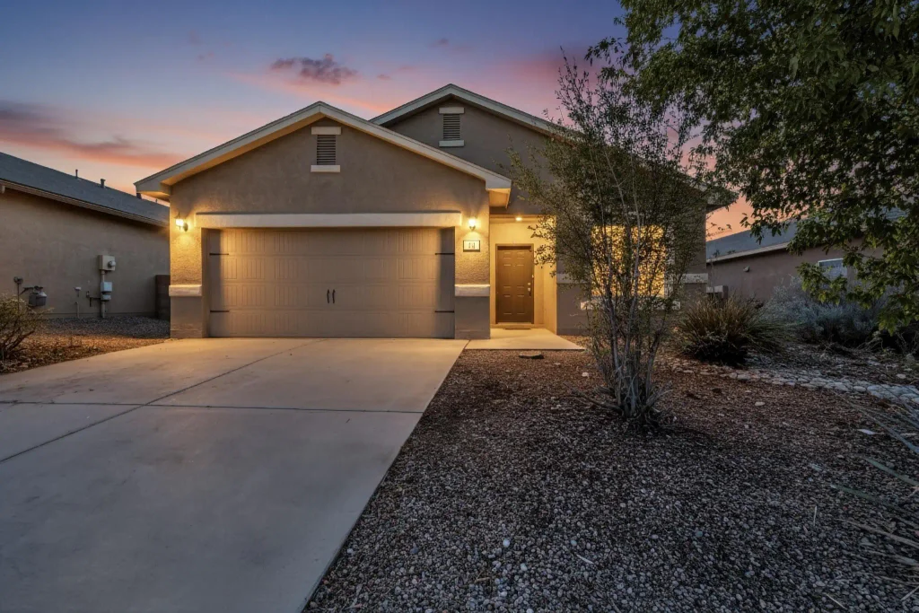 30 La Resolana Avenue, Rio Rancho